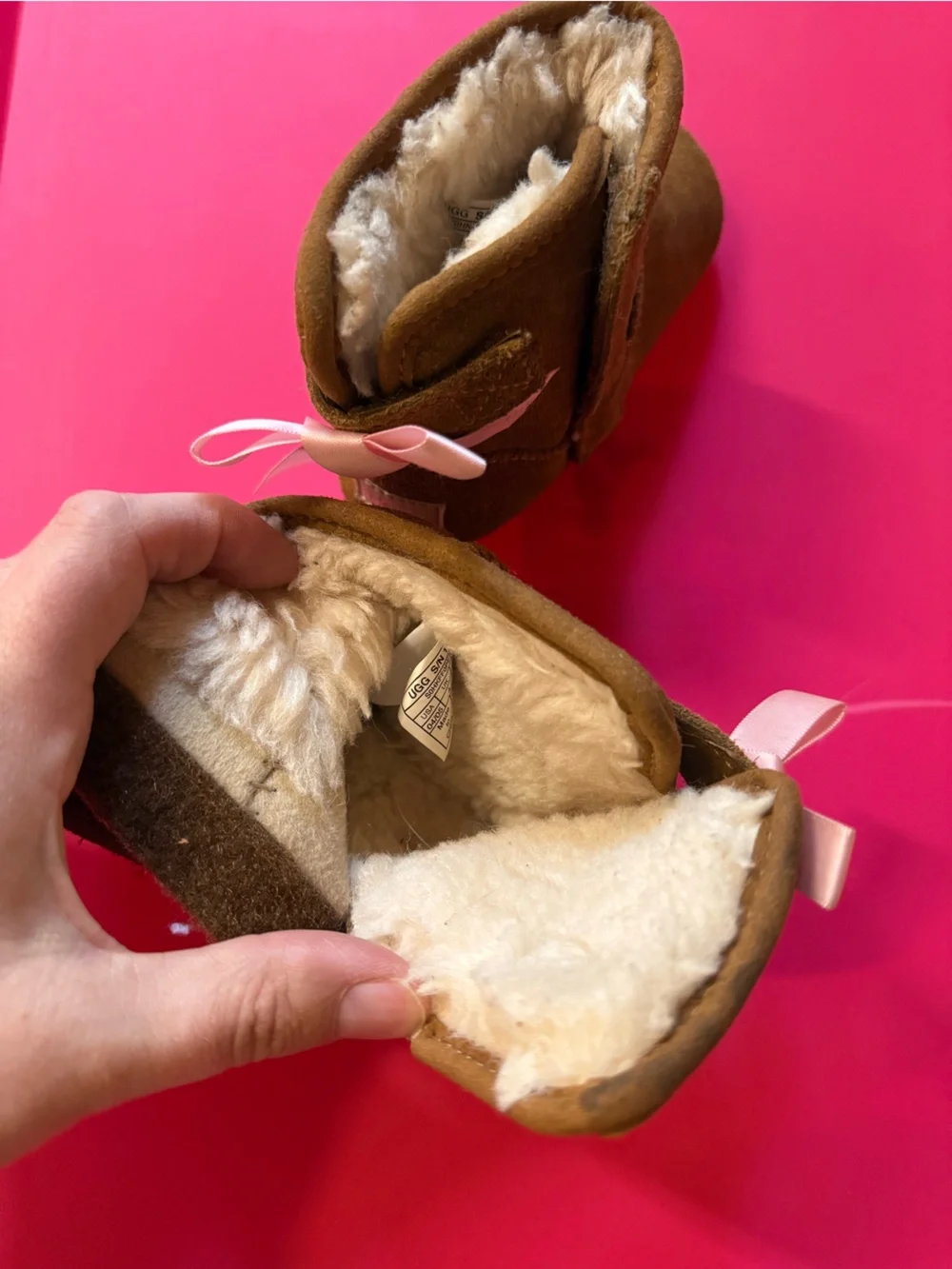 UGG Baby Jesse Bow II Booties Size 4/5 12-18 Months